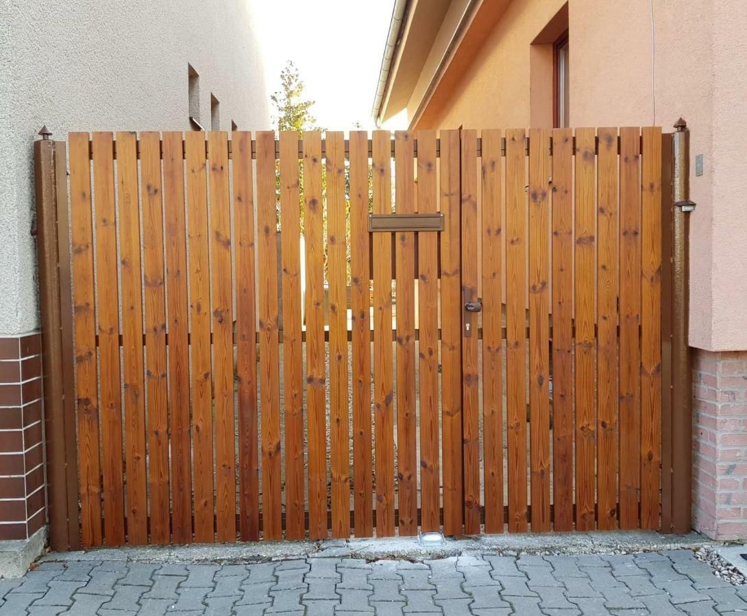 Sauna Dom Pezinok Luaran gambar